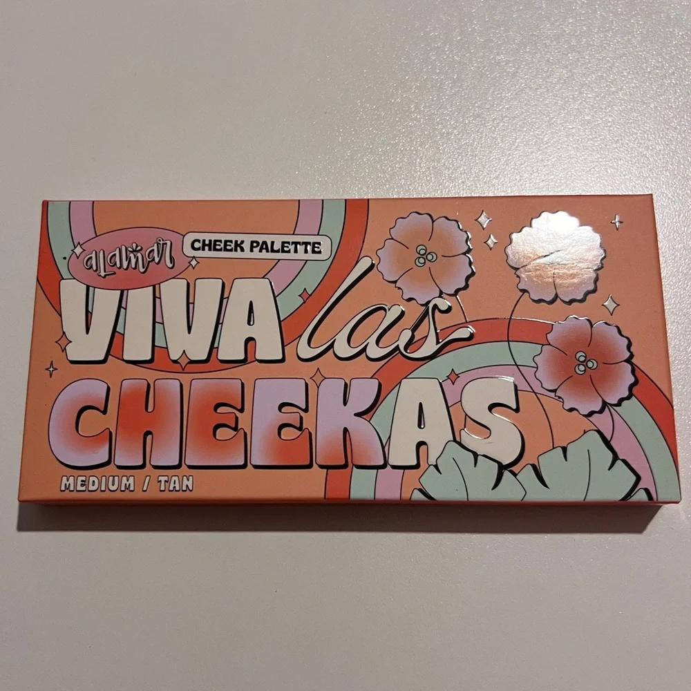 Alamar Viva La Cheekas Blush Palette - Coral, Peach, Shimmer